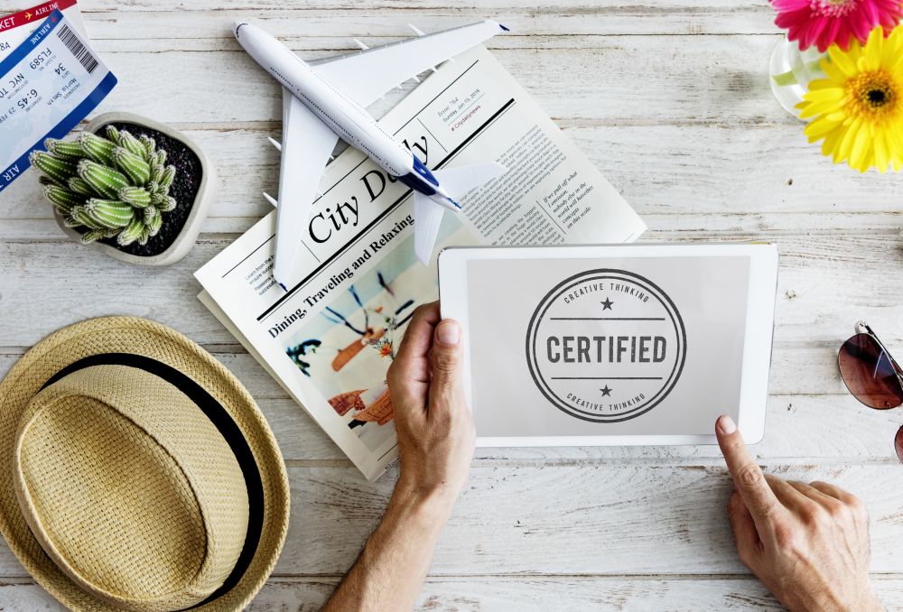 ترجمه رسمی شناسنامه با مهر مترجم رسمی