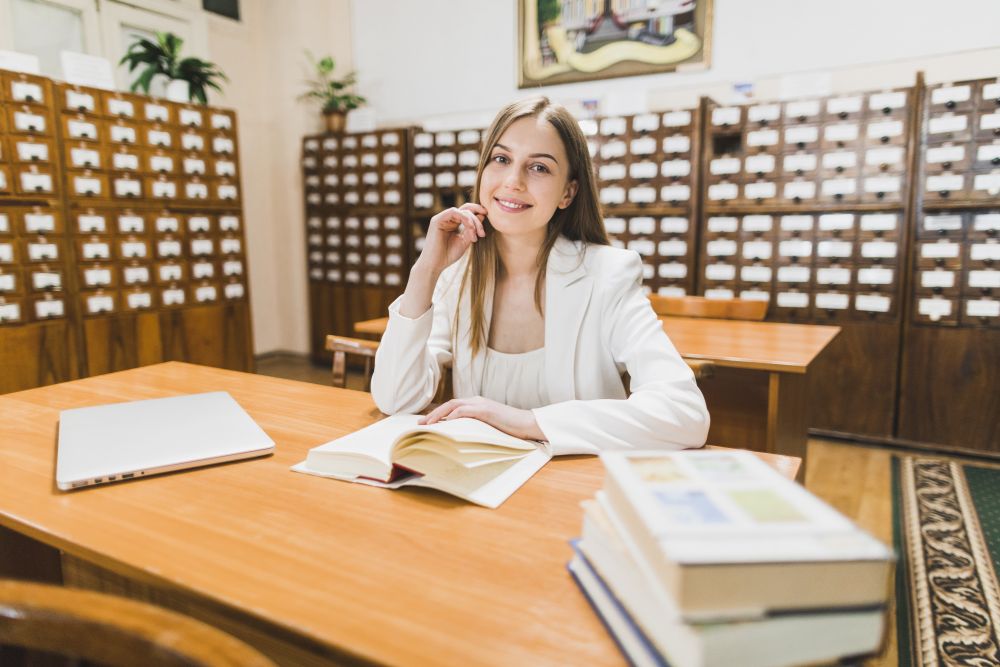 دفتر دارالترجمه نیل — خدمات ترجمه رسمی